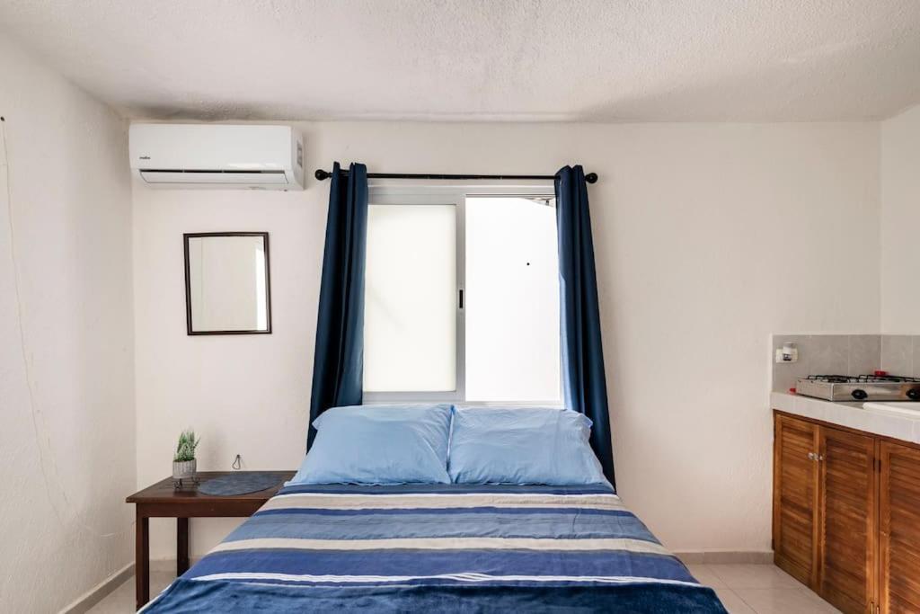 Micro Studio Perfect For Backpackers, Couples, 3 Min Drive To Playa El Nino Cancún Eksteriør bilde